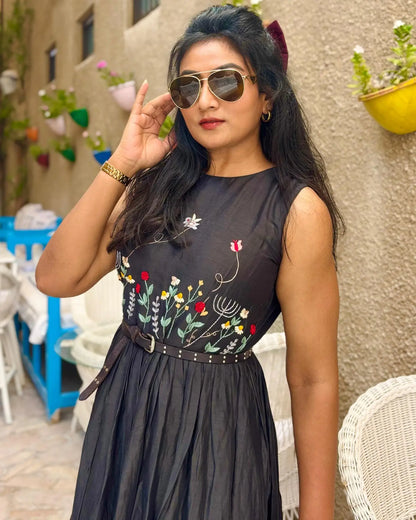 Hand embroidered black linen dress - wearendlessbloom